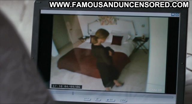 Gillian Anderson Straight Heads Webcam Shower Nude Scene Hot