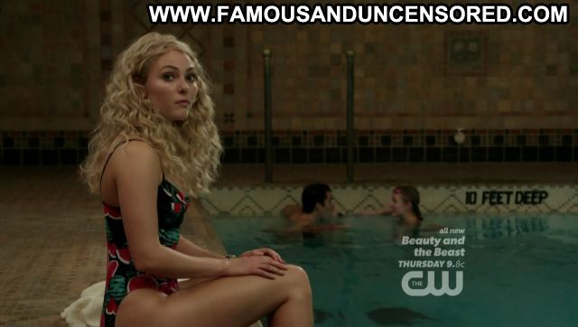 Anna Sophia Robb Green Eyes Swimsuit Pool Showing Tits Horny