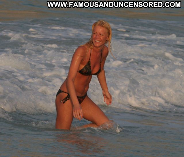Denise Van Outen Beach Bikini Showing Tits Blonde Horny Cute