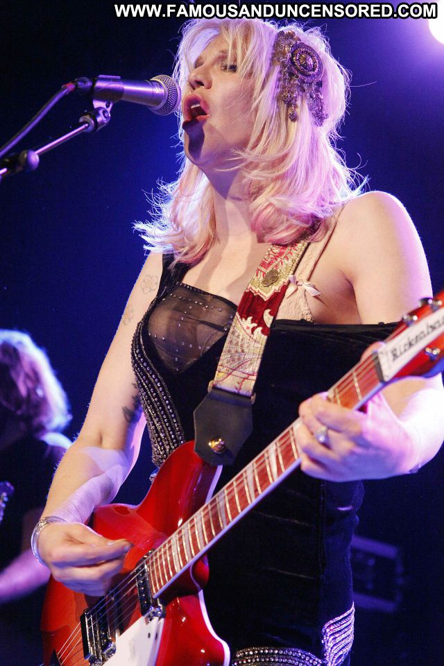 Courtney Love Guitar Singer Showing Tits Blonde Celebrity