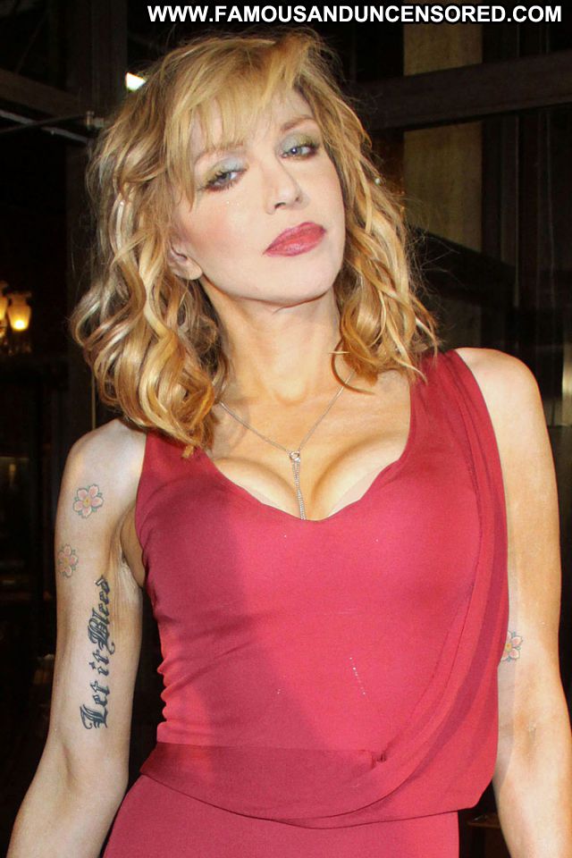 Courtney Love No Source Sexy Dress Singer Showing Tits Cute