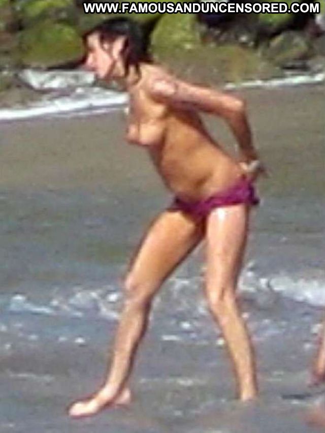 Amy Winehouse Beach Topless Bikini Gorgeous Female Famous