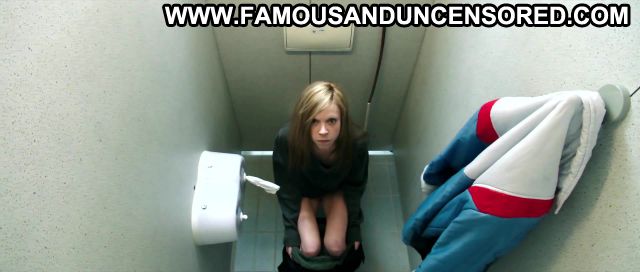 Antonia Campbell Hughes 3096 Tage Peeing Small Ass Bathroom