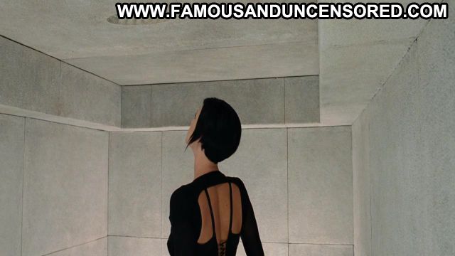 Charlize Theron Aeon Flux Famous Posing Hot Sexy Scene Nude