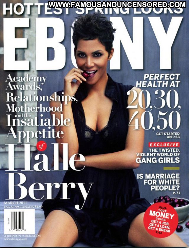 Halle Berry Sexy Dress Ebony Showing Tits Horny Nude Scene