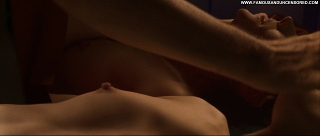 Robin Tunney End Of Days Shirt Celebrity Nice Sex Bed Breasts Topless