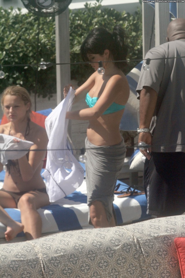 Selena Gomez Miami Sept          Bikini Posing Hot Celebrity