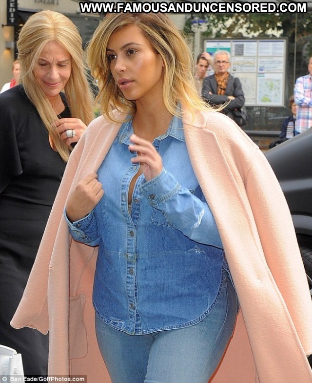 Kim Kardashian Posing Hot Celebrity Candids Beautiful Babe High