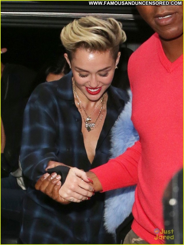 Miley Cyrus London High Resolution Beautiful Posing Hot