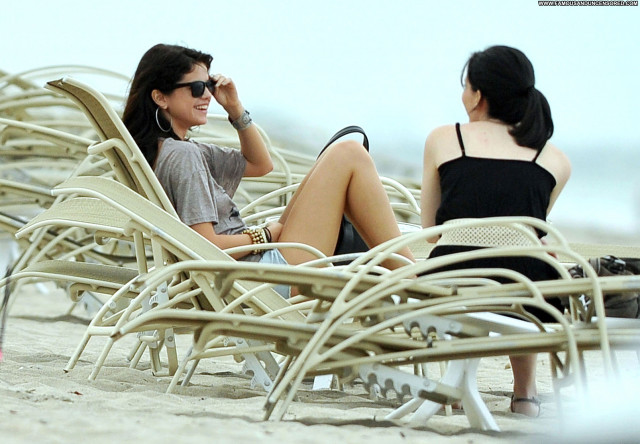 Selena Gomez The Beach Posing Hot Beach Babe High Resolution