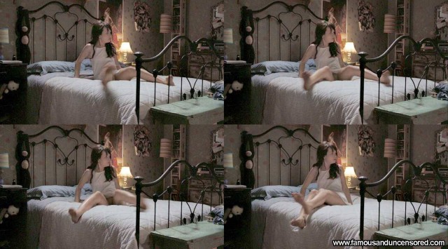 Emily Browning The Uninvited Nude Scene Sexy Beautiful Celebrity Cute