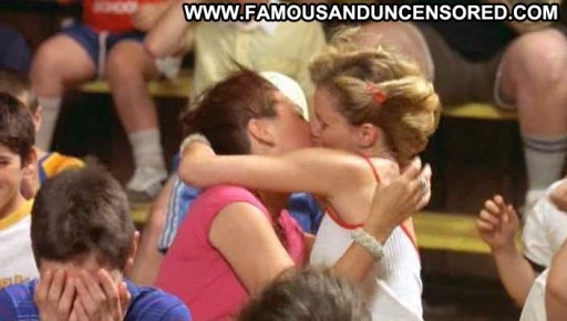 Elizabeth Banks Lesbian American Straight Kissing Celebrity Hot Wet