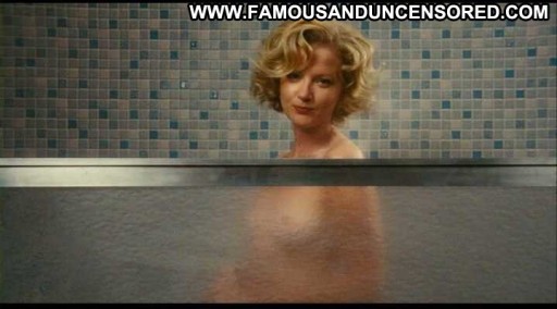 Gretchen Mol Celebrity Breasts Shower American Straight