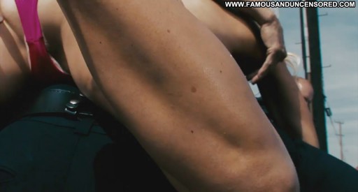 Amy Smart Club Straight Nipples Shorts Police Black Car Breasts Celebrity