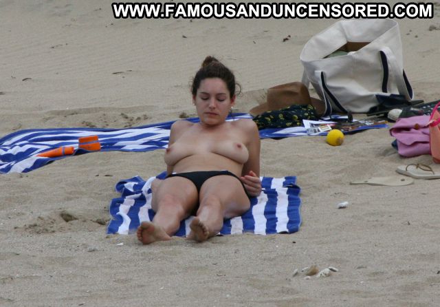 Kelly Brook Nude Sexy Scene Nudist Beach Showing Tits Horny