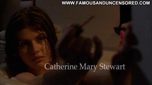 Alexandra Daddario Sexy Scene Nude Famous Sexy Celebrity Straight Posing Hot