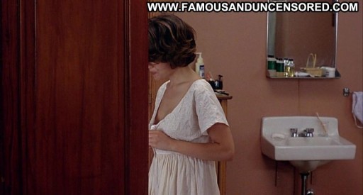 Alyssa Milano Sexy Vampire Famous Posing Hot Sexy Scene Celebrity Straight Nude