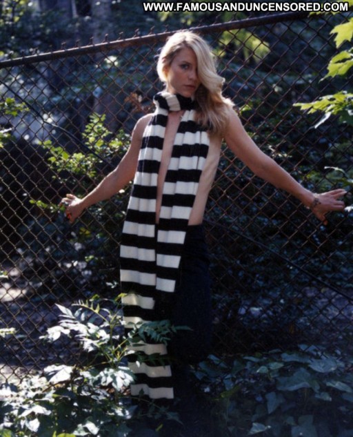 Claire Danes Straight Famous Blonde Posing Hot Celebrity Cute Babe Hot