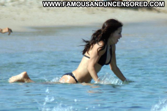 Courteney Cox Nude Sexy Scene Brunette Beach Bikini Horny