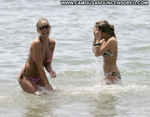 Danielle Lloyd Blonde Straight Babe Beach Posing Hot Cute Hot Bikini Famous Celebrity
