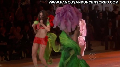 Adriana Lima Sexy Scene Posing Hot Nude Famous Sexy Fashion Straight Celebrity