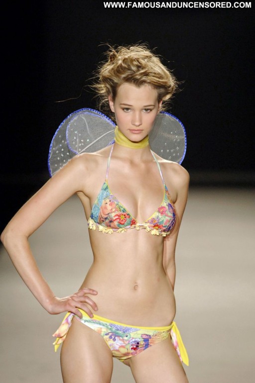 Bikini Celebrity Hot Famous Cute Bikini Babe Straight Blonde Posing Hot