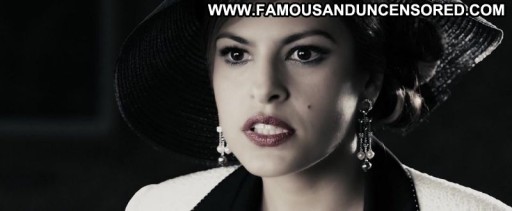 Eva Mendez Sexy Celebrity Nude Posing Hot Straight Famous Sexy Scene