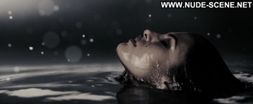 Eva Mendez Posing Hot Nude Sexy Scene Celebrity Sexy Straight Nude Scene