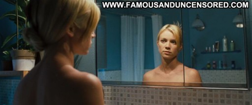Amy Smart Nude Posing Hot Straight Sexy Scene Sexy Famous Celebrity
