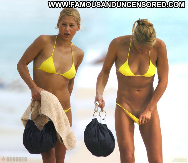 Anna Kournikova Nude Sexy Scene Sport Woman Showing Pussy