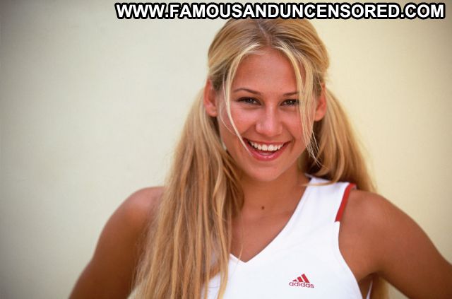Anna Kournikova Nude Sexy Scene Sport Woman Pigtails Blonde