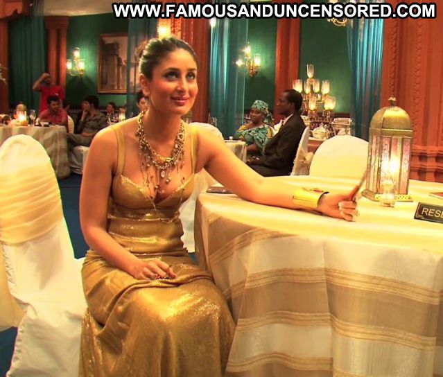 Kareena Kapoor Nude Sexy Scene Indian Sexy Dress Brunette
