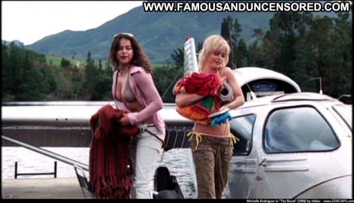 Michelle Rodriguez Posing Hot Straight Famous Celebrity Sexy Scene Sexy Nude