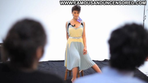 Emmanuelle Chriqui Celebrity Sexy Scene Sexy Famous Straight Nude Posing Hot