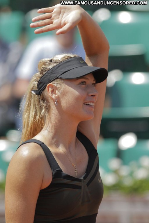 Maria Sharapova Famous Babe Straight Cute Hot Celebrity Posing Hot