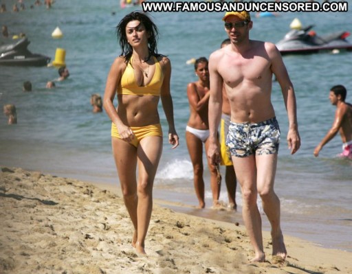 Penelope Cruz Posing Hot Hot Famous Straight Cute Celebrity Babe