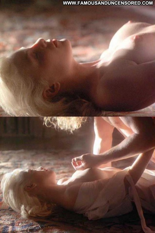 Sherilyn Fenn Cute Hot Posing Hot Famous Celebrity Babe Straight