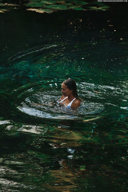 Sandra Kubicka Model Posing Hot Sexy Celebrity Sex Babe Toples Straight Beautiful Topless Twitter