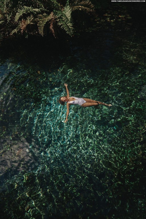 Sandra Kubicka Model Posing Hot Sexy Celebrity Sex Babe Toples Straight Beautiful Topless Twitter