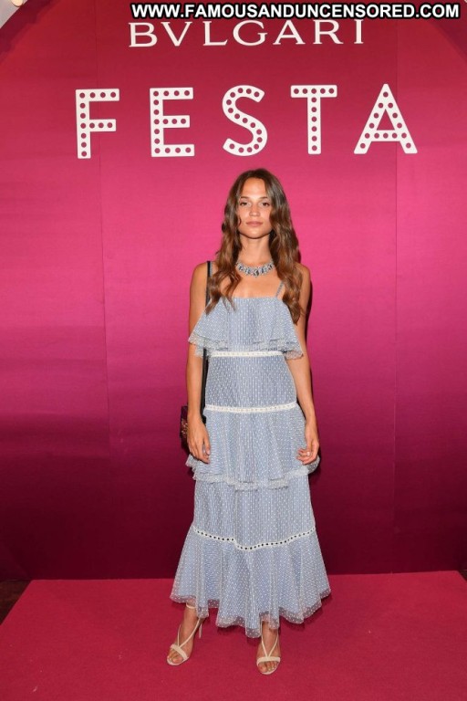 Alicia Vikander Party Straight Beautiful Babe Posing Hot Celebrity Paparazzi