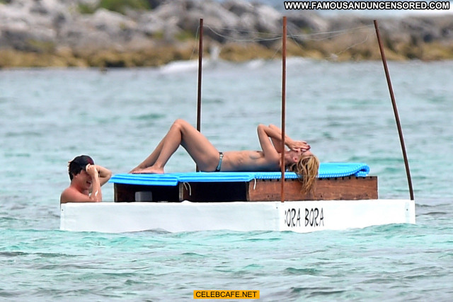 Heidi Klum No Source Posing Hot Mexico Celebrity Topless Beautiful