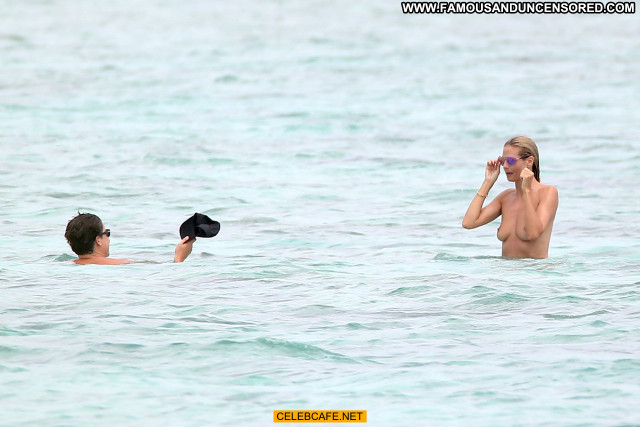 Heidi Klum No Source  Posing Hot Toples Beautiful Mexico Babe Topless