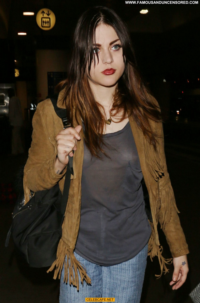 Frances Bean Cobain Lax Airport Celebrity Beautiful Lax Airport Babe