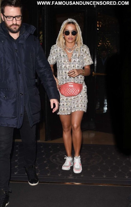 Rita Ora Posing Hot Beautiful Paris Celebrity Straight Paparazzi Babe