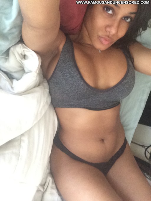 Unknown American Posing Hot Nude Babe Reality Sex Actress Beautiful Model Straight Sexy Leaked Celebrity