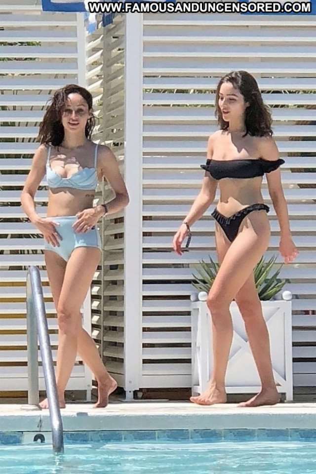 Oliva Culpo Palm Springs  Celebrity Babe Beautiful Car Bikini Posing