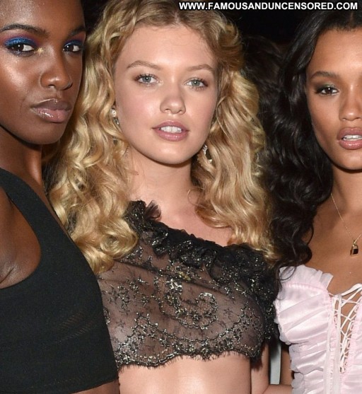 Maggie Laine Actress Singer Behind The Scenes Sexy Male Female Toples Nude Straight Park Babe Malta Winter Caucasian Hat Sex Summer Porn Influencer Car Posing