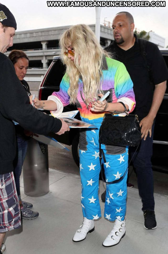 Kesha Sebert Lax Airport Paparazzi Beautiful Celebrity Babe Angel Los