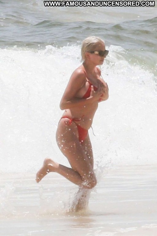 Caroline Vreeland Paparazzi Babe Posing Hot Beach Straight Bikini Celebrity Beautiful