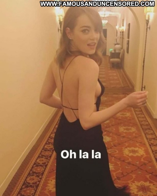 Natalie Jayne Roser Model Beautiful Busty Babe Winter Straight Bus Celebrity Posing Hot Photoshoot